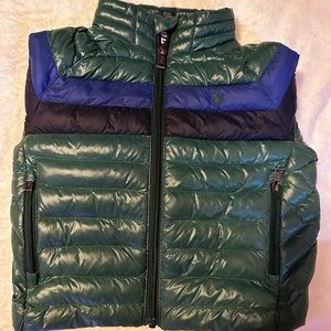 Ralph Lauren winter jacket, for boys. Color green. Size 2T.